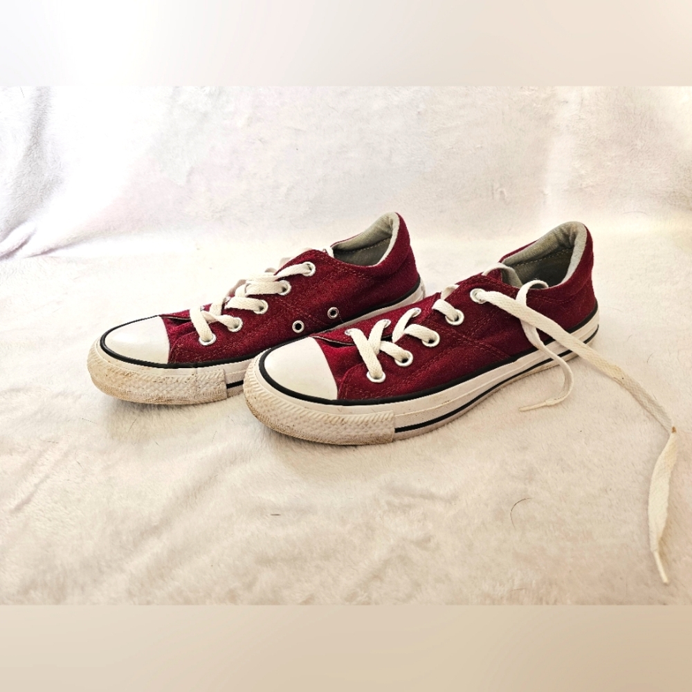 Converse - Picture 2 of 2